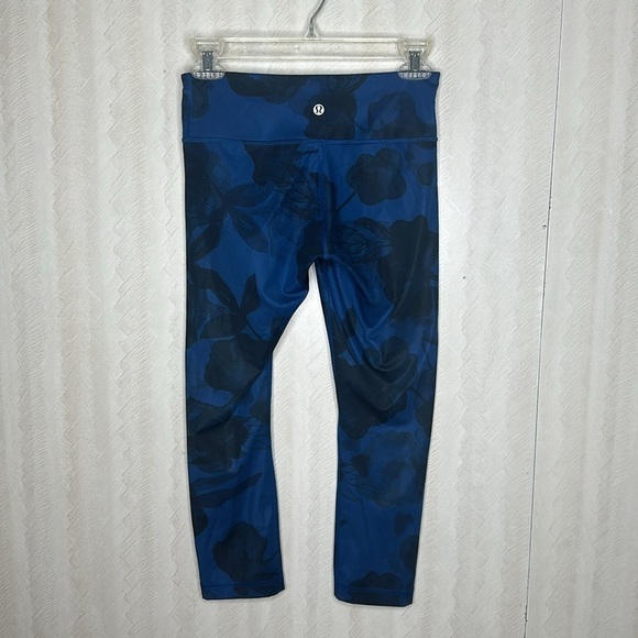 🆕 LULULEMON Wunder Under Crop II Legging Jumbo Inky Floral Black Inkwell Size 4 - Picture 11 of 12